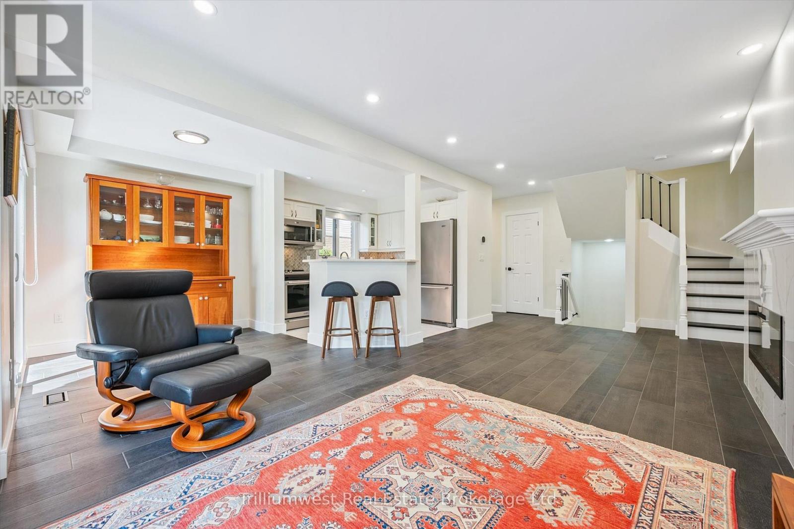 64 - 941 Gordon Street, Guelph, Ontario N1G 4R9 - Photo 10 - X12448797