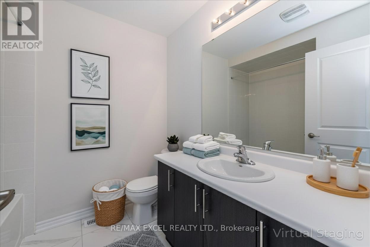 7 Prudhoe Terrace, Barrie, Ontario  L9J 0W2 - Photo 14 - S12566568