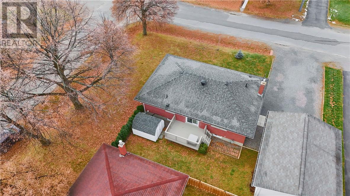 910 Mountview Crescent, Sudbury, Ontario  P3A 3L3 - Photo 5 - 2125726