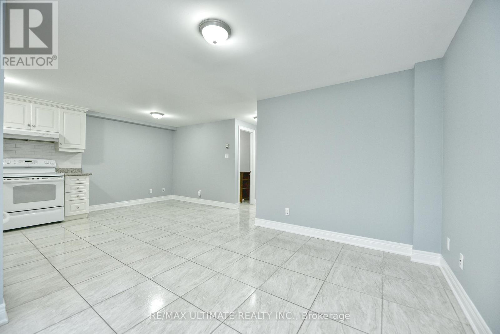 Basement - 846 Ossignton Avenue, Toronto, Ontario  M6G 3V1 - Photo 7 - W12566422