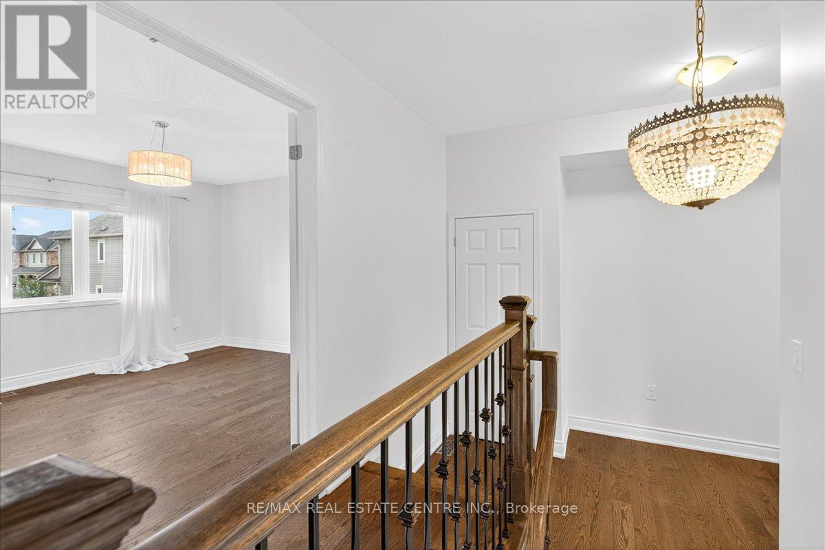 980 Clark Boulevard, Milton, Ontario  L9T 6P6 - Photo 18 - W12566442