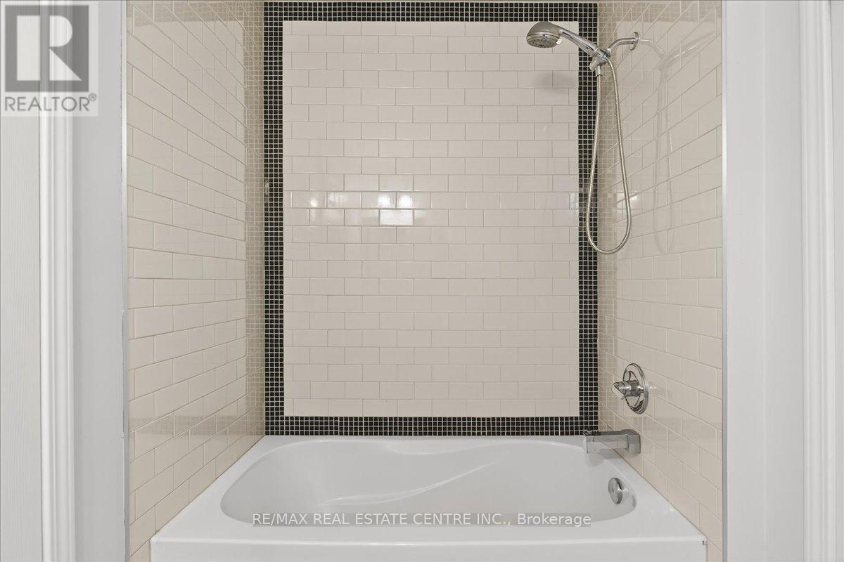 980 Clark Boulevard, Milton, Ontario  L9T 6P6 - Photo 29 - W12566442