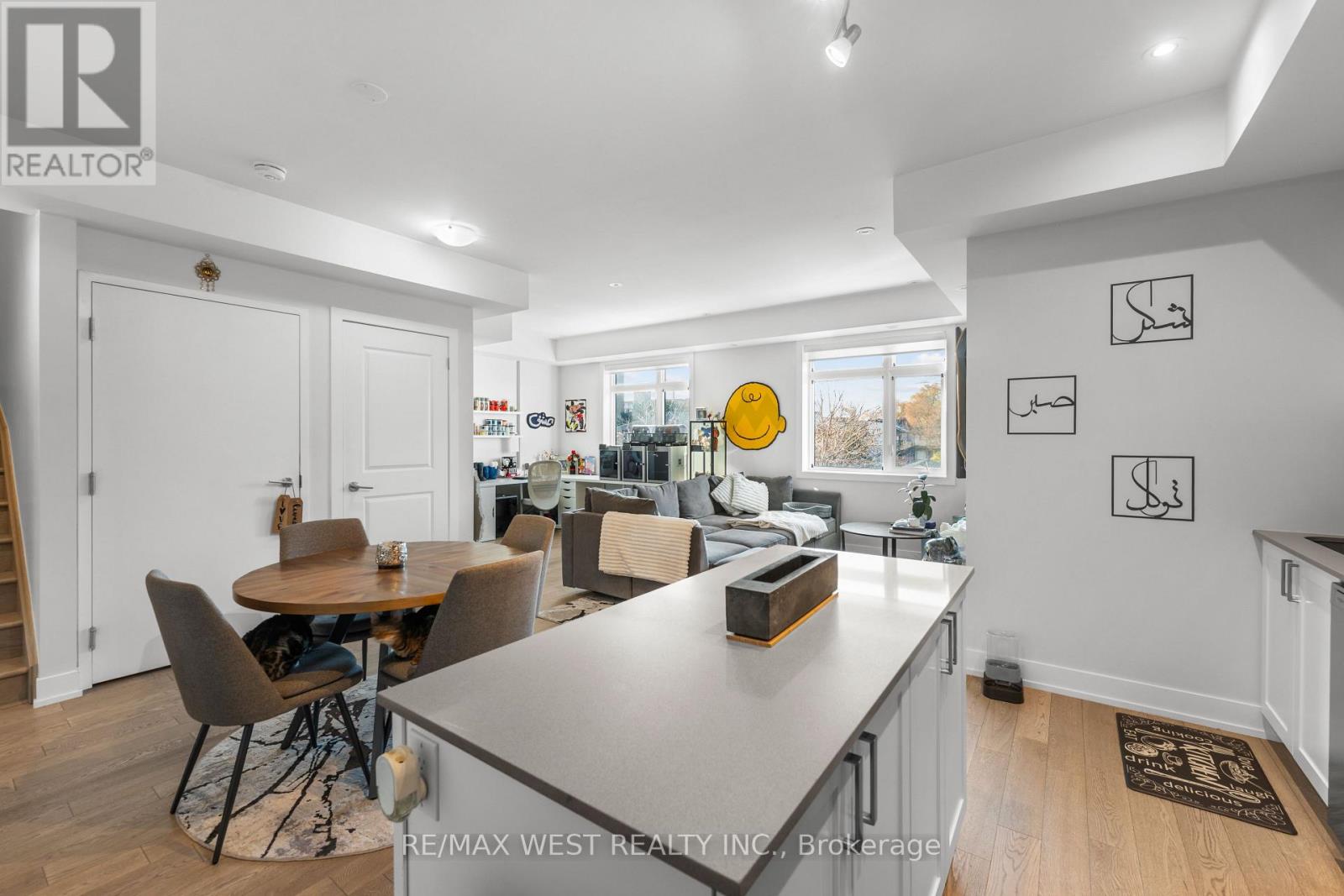 1062 Douglas Mccurdy Common, Mississauga, Ontario  L5G 0C6 - Photo 3 - W12566448