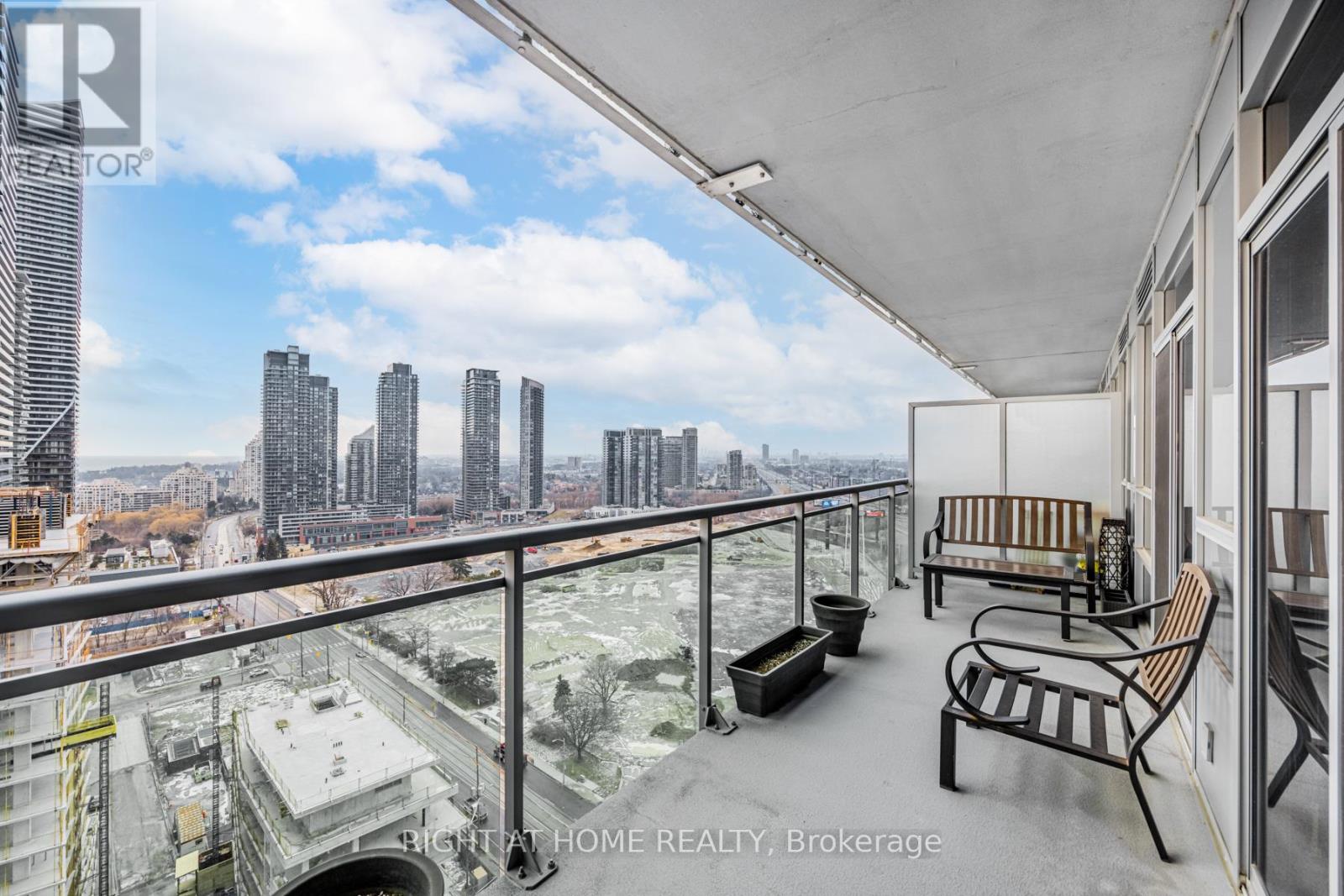 2210 - 16 Brookers Lane, Toronto, Ontario  M8V 0A5 - Photo 18 - W12566452