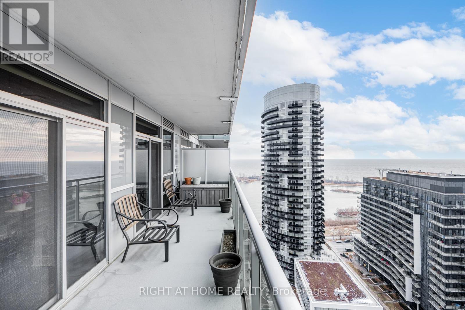 2210 - 16 Brookers Lane, Toronto, Ontario  M8V 0A5 - Photo 19 - W12566452