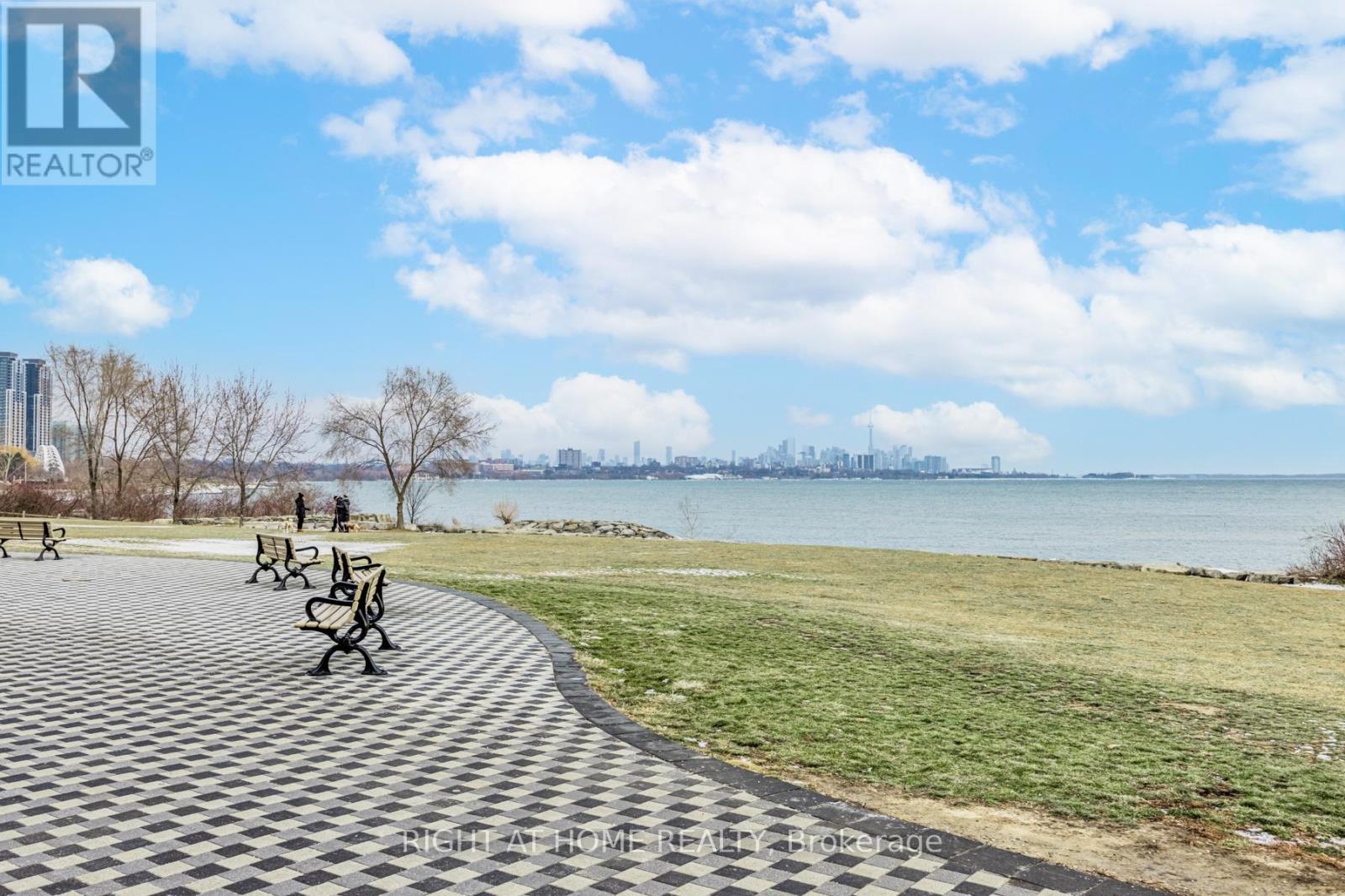 2210 - 16 Brookers Lane, Toronto, Ontario  M8V 0A5 - Photo 23 - W12566452