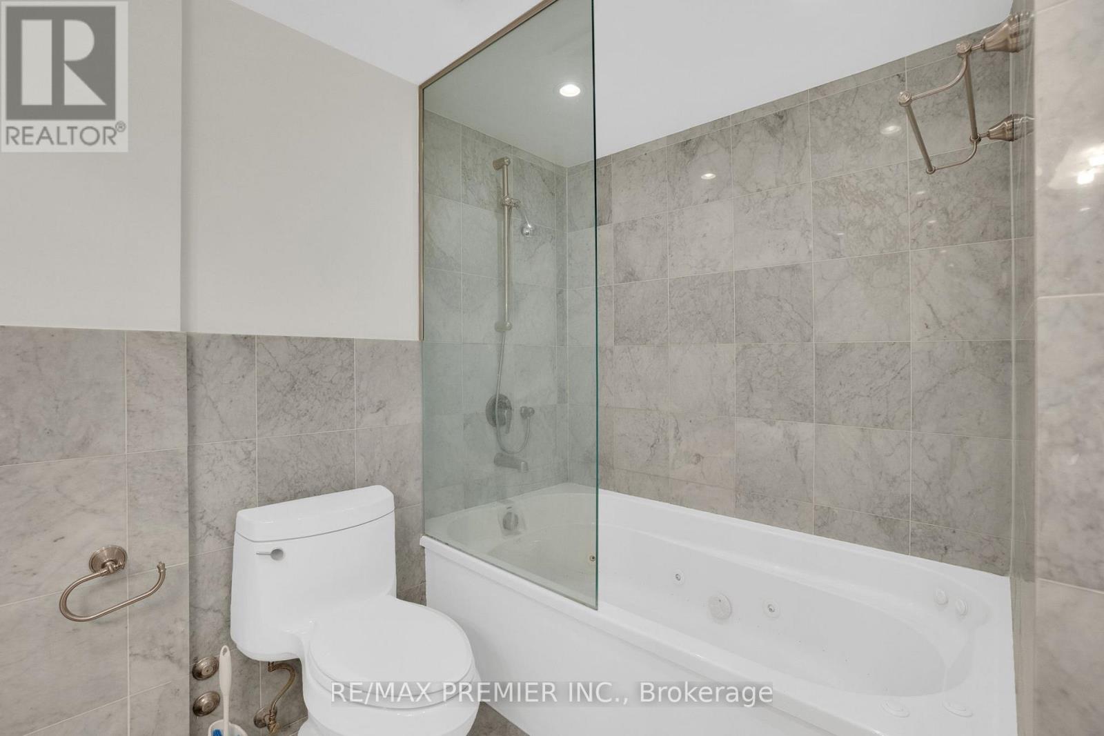 2202 - 1 Palace Pier Court, Toronto, Ontario  M8V 3W9 - Photo 24 - W12566474