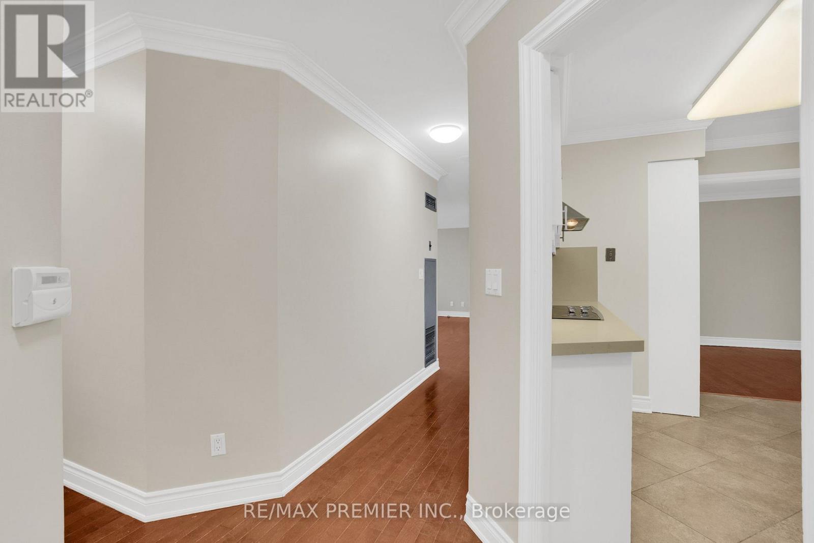 2202 - 1 Palace Pier Court, Toronto, Ontario  M8V 3W9 - Photo 5 - W12566474