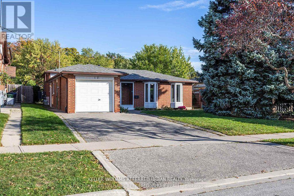 17 MADRON CRESCENT, Toronto, Ontario