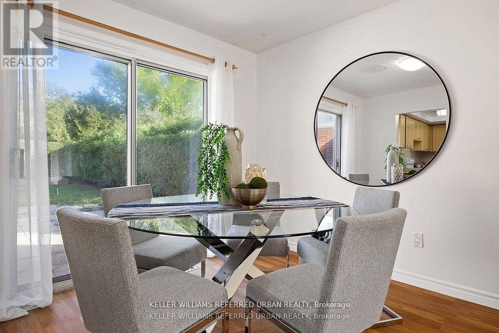 17 Madron Crescent, Toronto, Ontario  M3J 1H8 - Photo 13 - W12566486