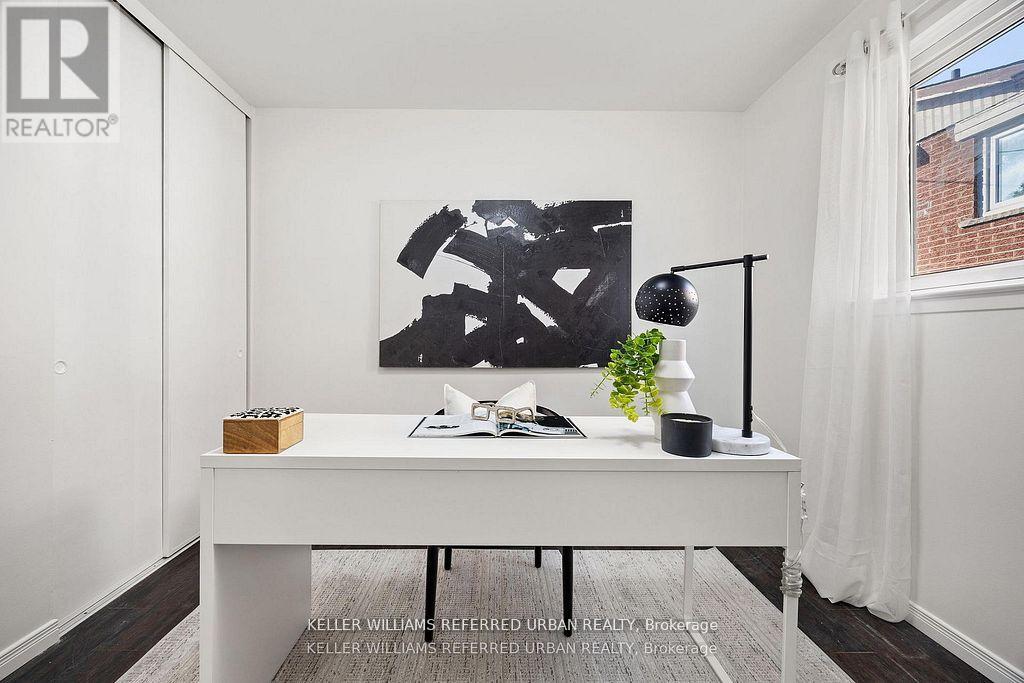 17 Madron Crescent, Toronto, Ontario  M3J 1H8 - Photo 14 - W12566486