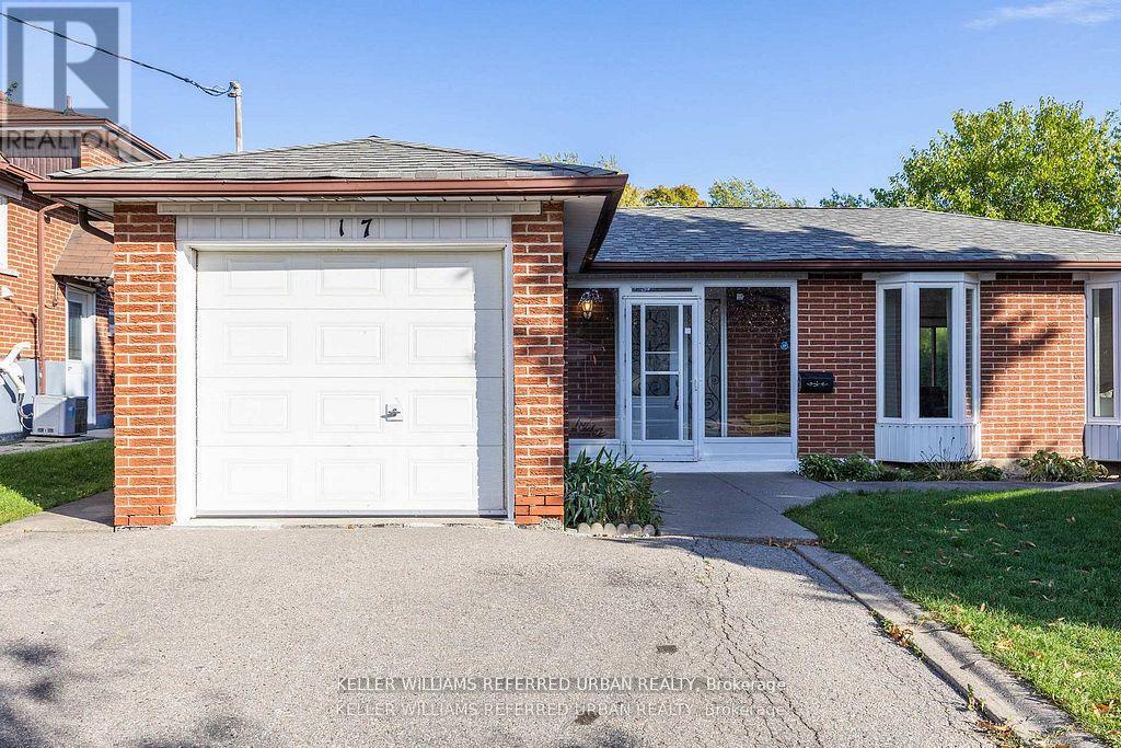 17 Madron Crescent, Toronto, Ontario  M3J 1H8 - Photo 2 - W12566486
