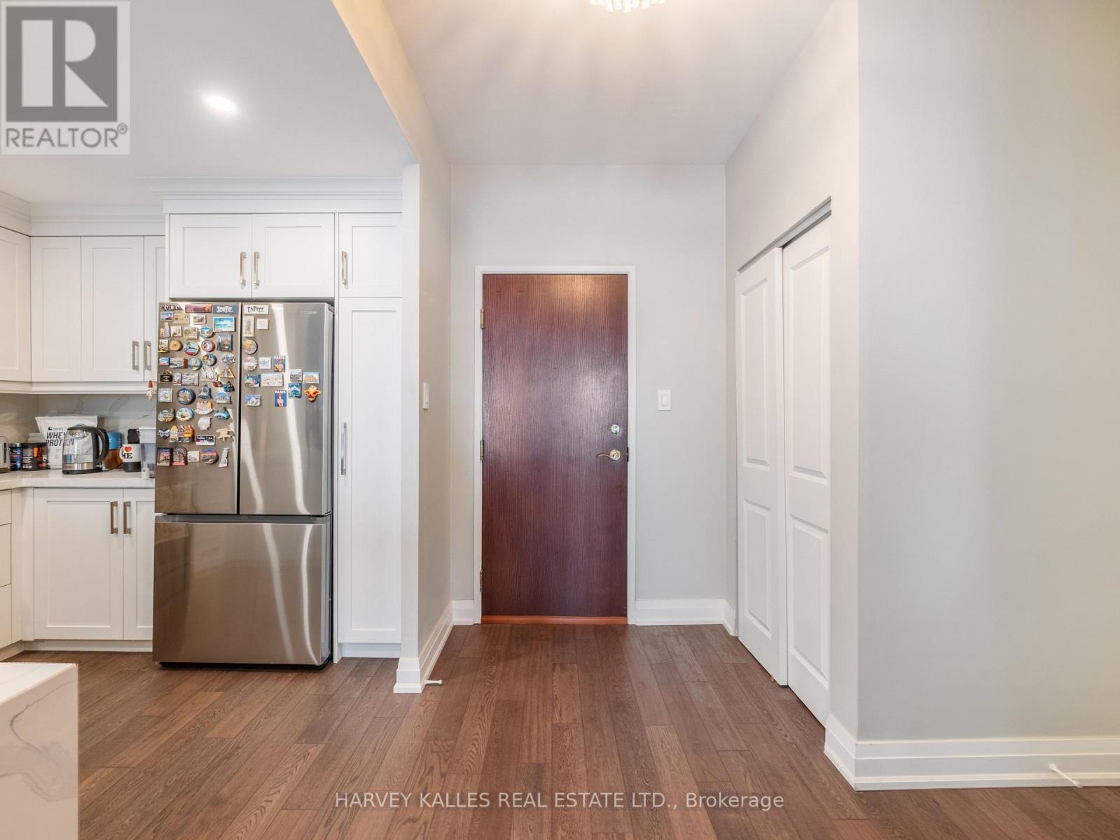 305 - 2511 Bloor Street W, Toronto, Ontario  M6S 5A6 - Photo 32 - W12566528