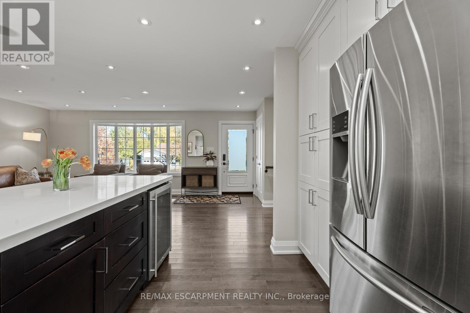 1255 Lakeview Drive, Oakville, Ontario  L6H 2M9 - Photo 12 - W12566554