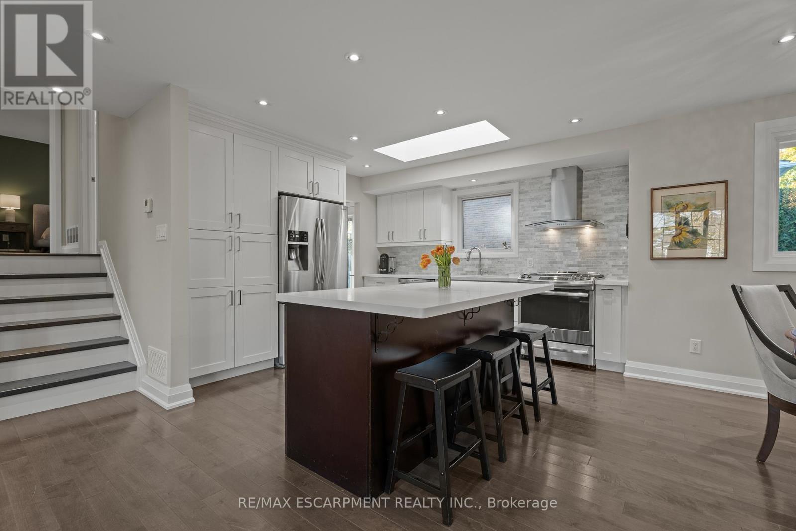 1255 Lakeview Drive, Oakville, Ontario  L6H 2M9 - Photo 13 - W12566554