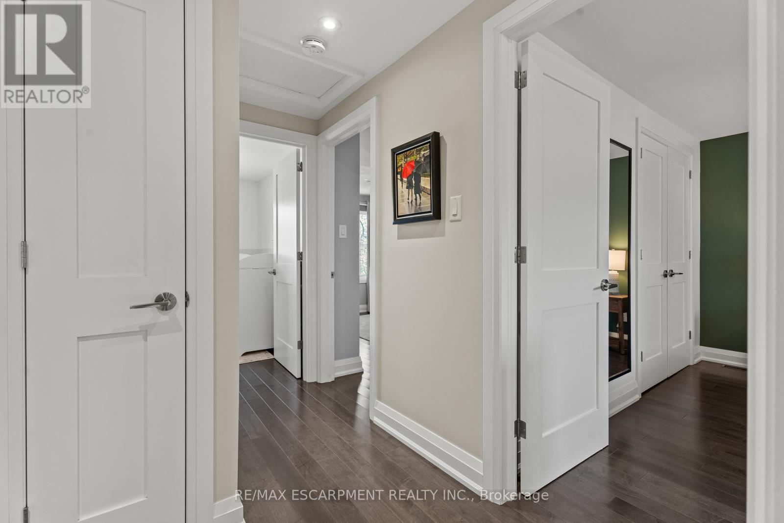 1255 Lakeview Drive, Oakville, Ontario  L6H 2M9 - Photo 15 - W12566554