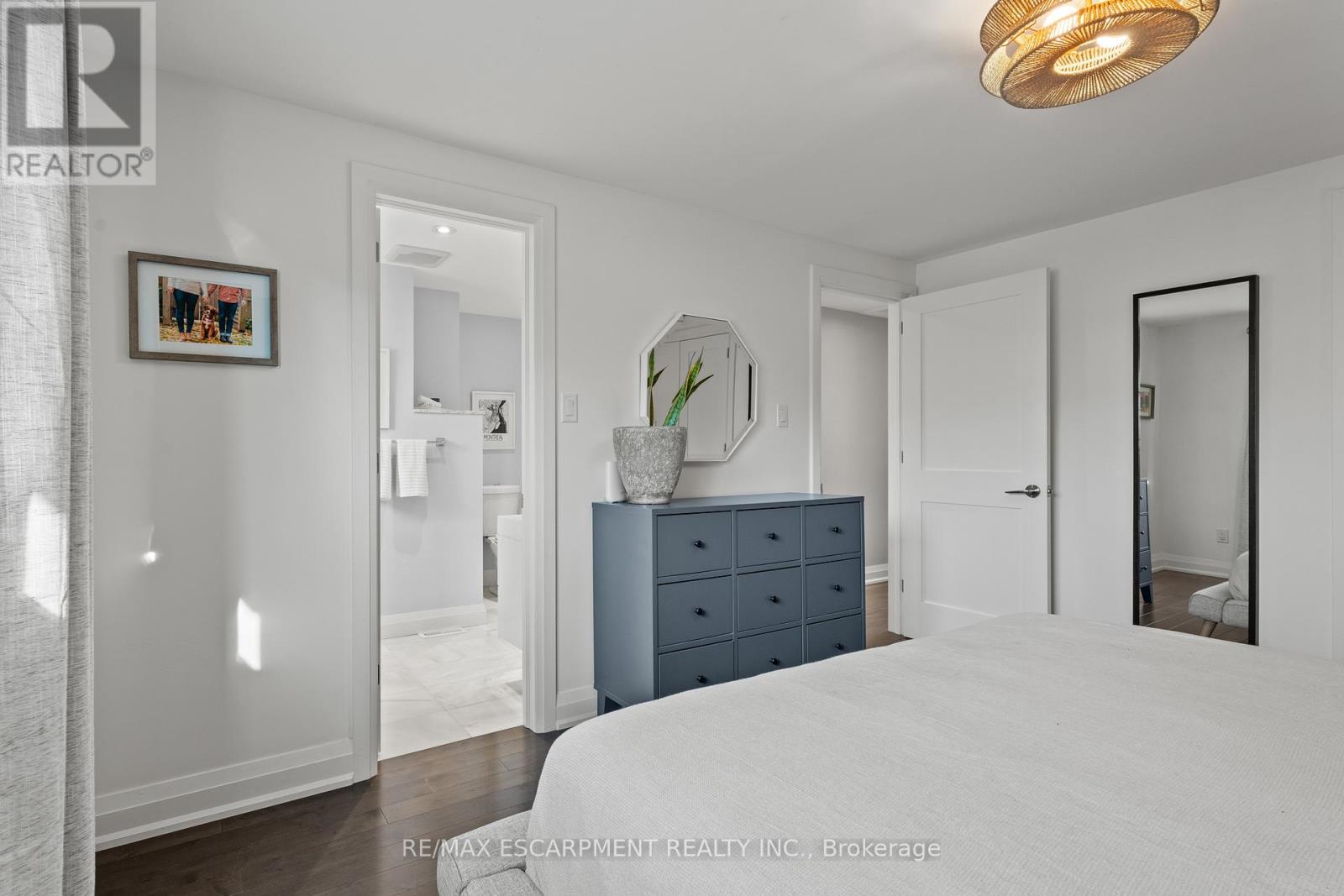 1255 Lakeview Drive, Oakville, Ontario  L6H 2M9 - Photo 17 - W12566554