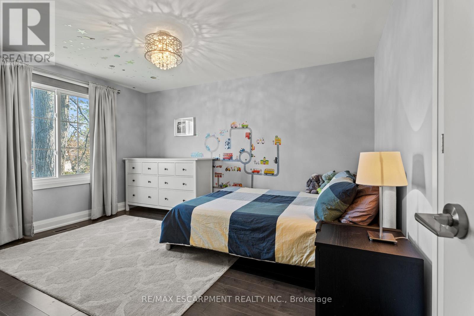 1255 Lakeview Drive, Oakville, Ontario  L6H 2M9 - Photo 22 - W12566554