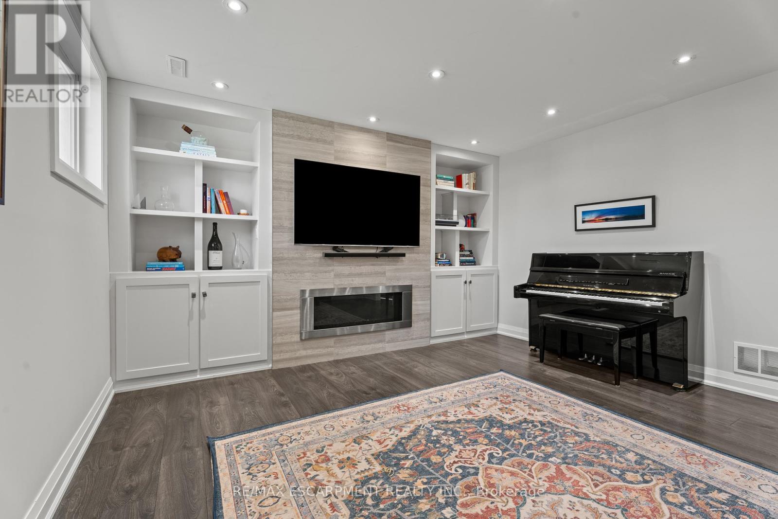 1255 Lakeview Drive, Oakville, Ontario  L6H 2M9 - Photo 25 - W12566554