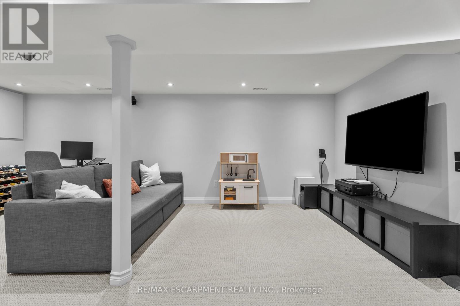 1255 Lakeview Drive, Oakville, Ontario  L6H 2M9 - Photo 30 - W12566554