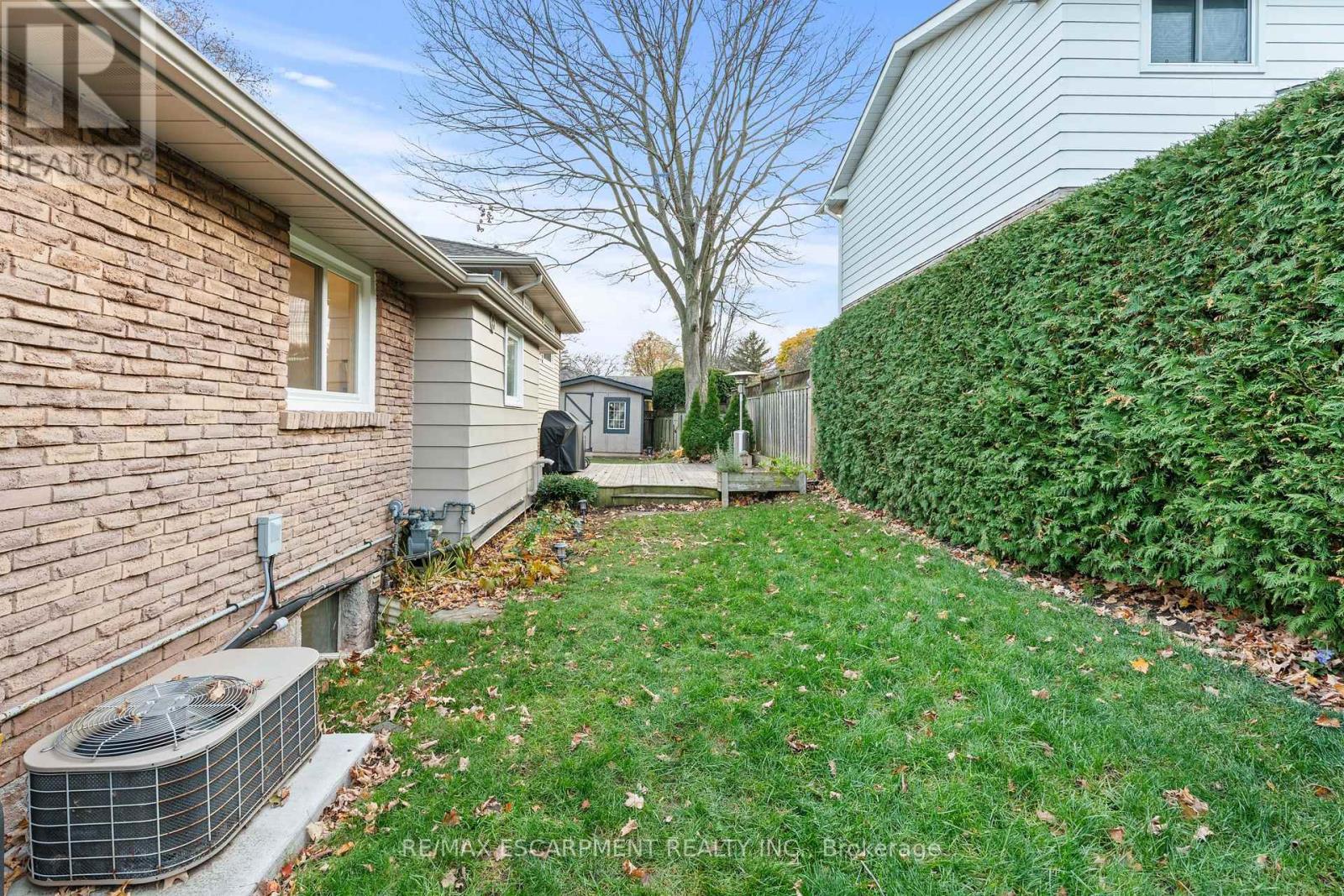 1255 Lakeview Drive, Oakville, Ontario  L6H 2M9 - Photo 40 - W12566554