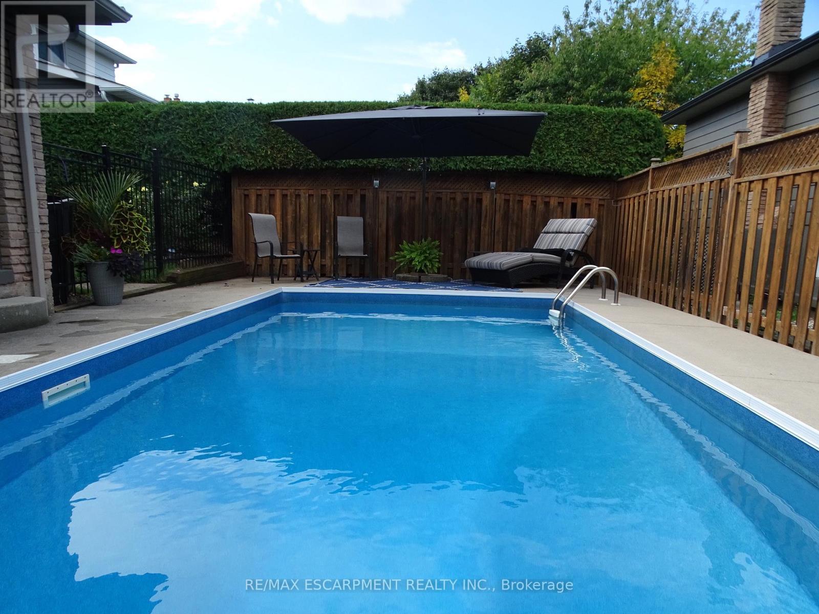 1255 Lakeview Drive, Oakville, Ontario  L6H 2M9 - Photo 43 - W12566554