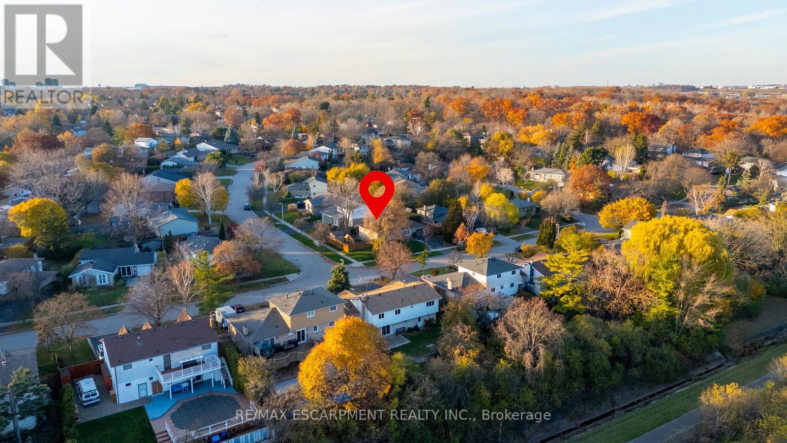 1255 Lakeview Drive, Oakville, Ontario  L6H 2M9 - Photo 49 - W12566554