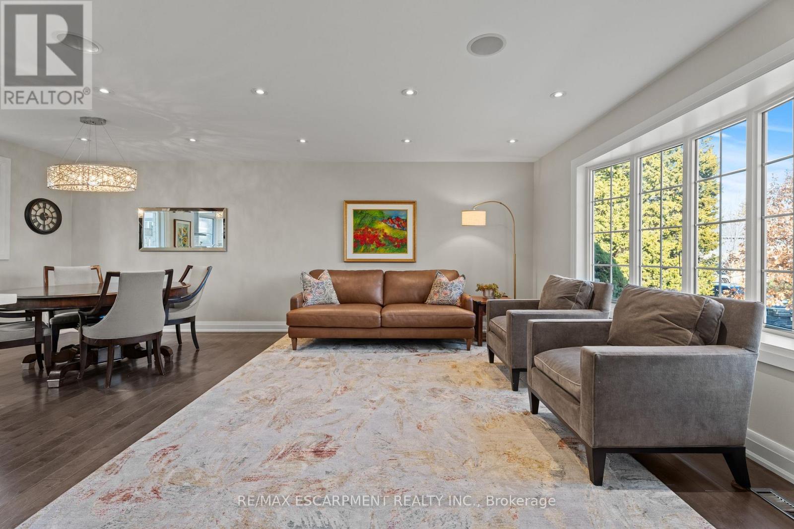 1255 Lakeview Drive, Oakville, Ontario  L6H 2M9 - Photo 6 - W12566554