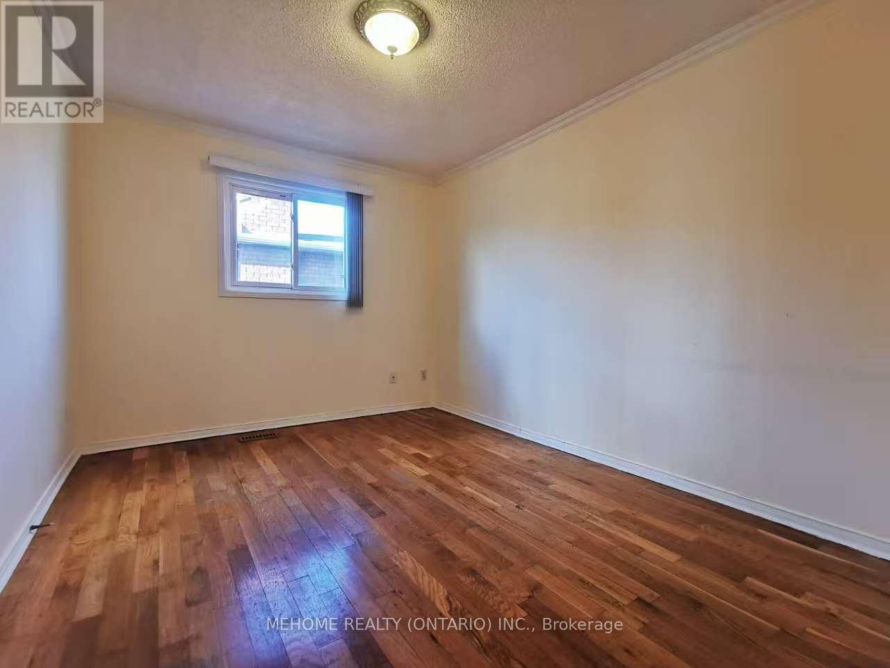 Upper - 2673 Credit Valley Road, Mississauga, Ontario  L5M 4J8 - Photo 16 - W12566560