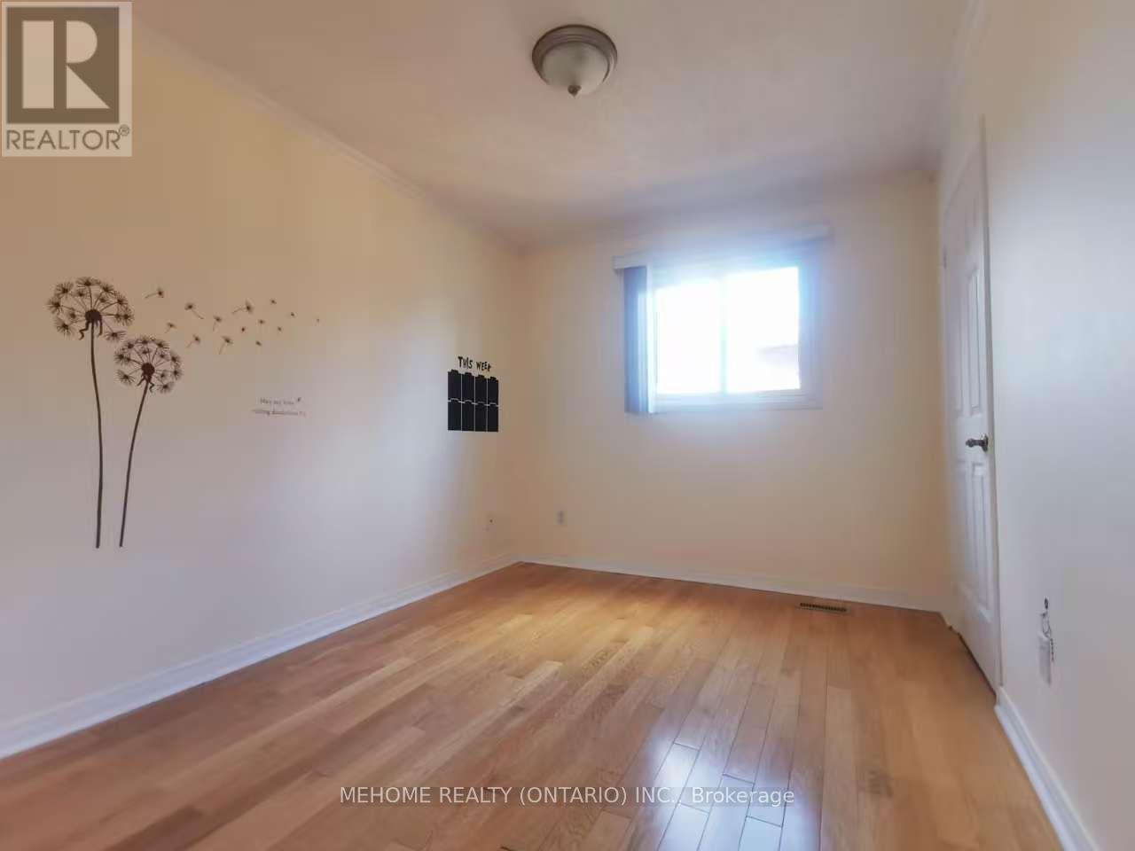 Upper - 2673 Credit Valley Road, Mississauga, Ontario  L5M 4J8 - Photo 18 - W12566560