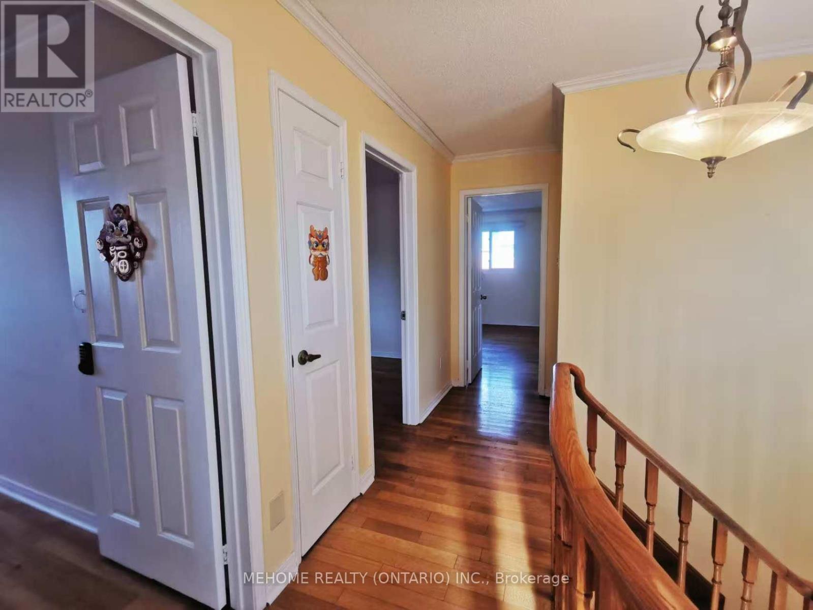 Upper - 2673 Credit Valley Road, Mississauga, Ontario  L5M 4J8 - Photo 19 - W12566560