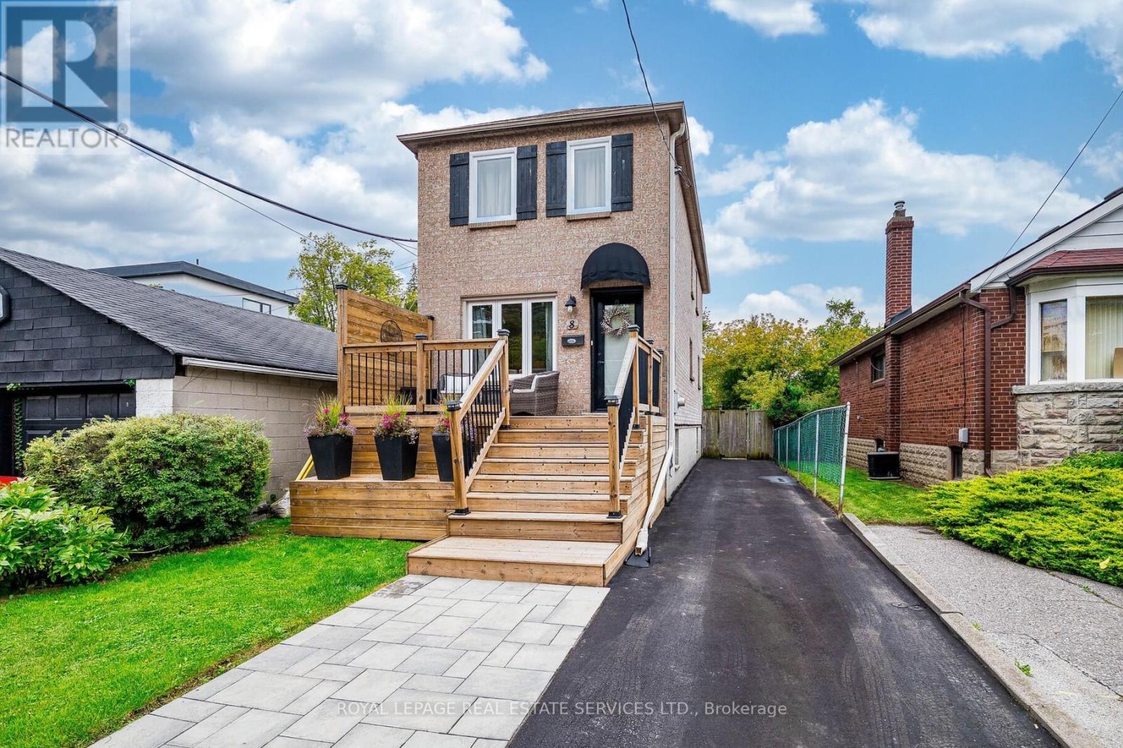 8 Seventh Street, Toronto, Ontario M8V 3B1 - Photo 2 - W12566596