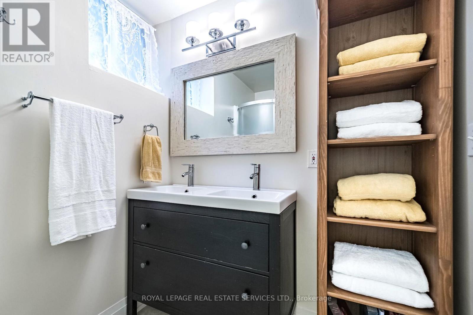 8 Seventh Street, Toronto, Ontario M8V 3B1 - Photo 35 - W12566596