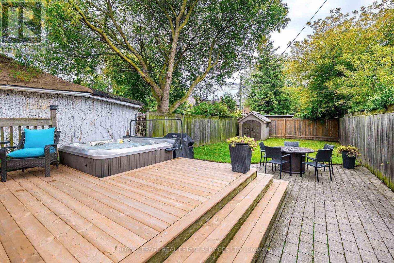 8 Seventh Street, Toronto, Ontario M8V 3B1 - Photo 39 - W12566596