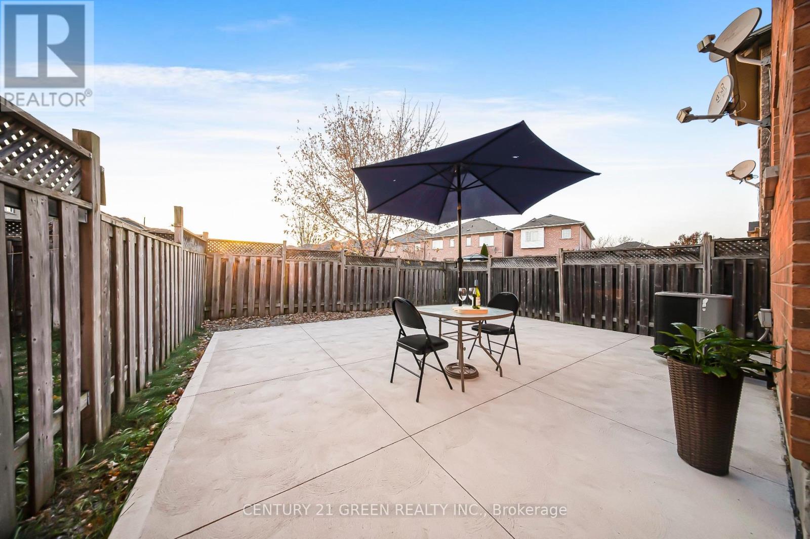 48 Brussels Avenue, Brampton, Ontario  L6Z 0A5 - Photo 30 - W12566606