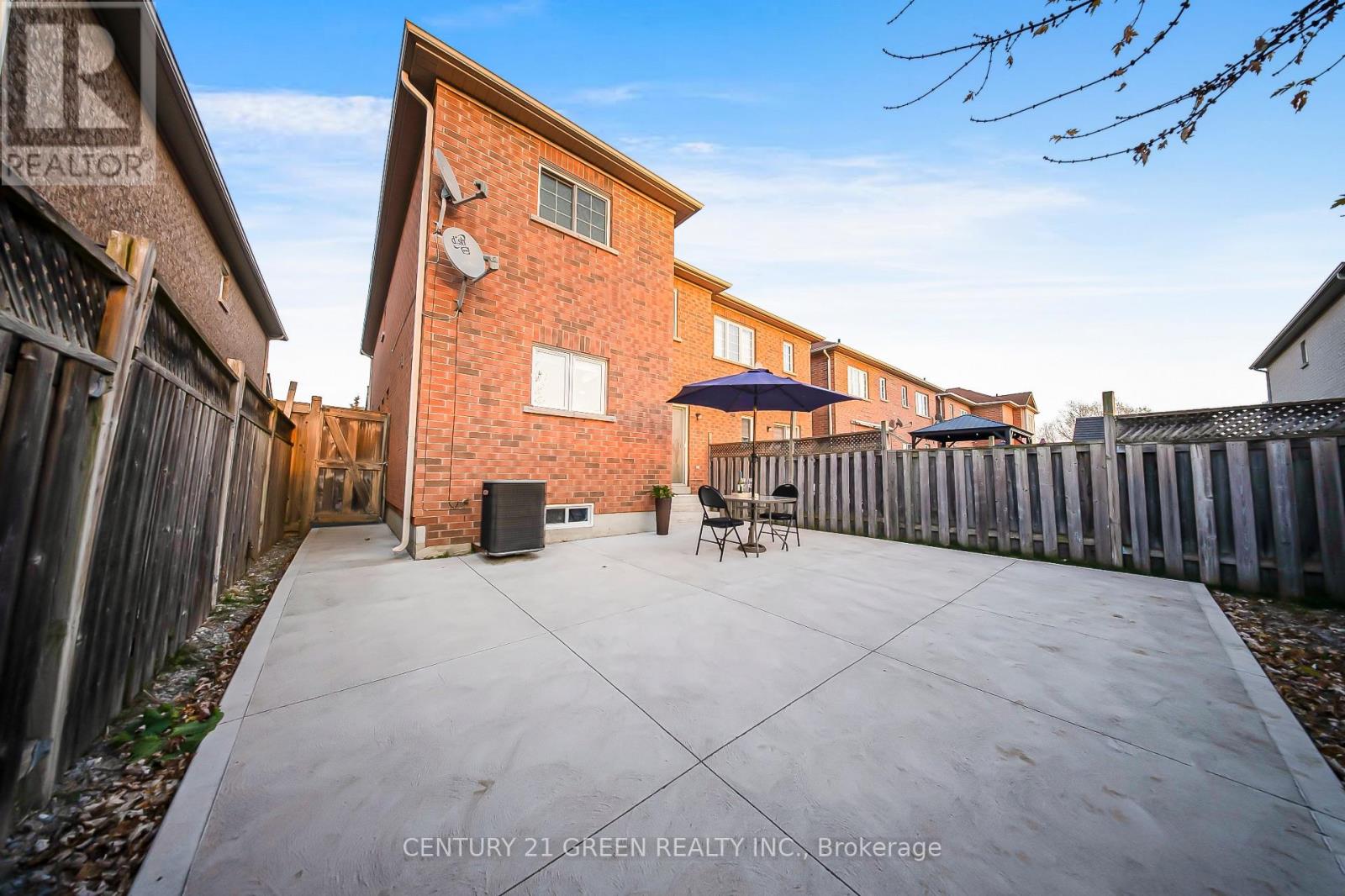 48 Brussels Avenue, Brampton, Ontario  L6Z 0A5 - Photo 32 - W12566606