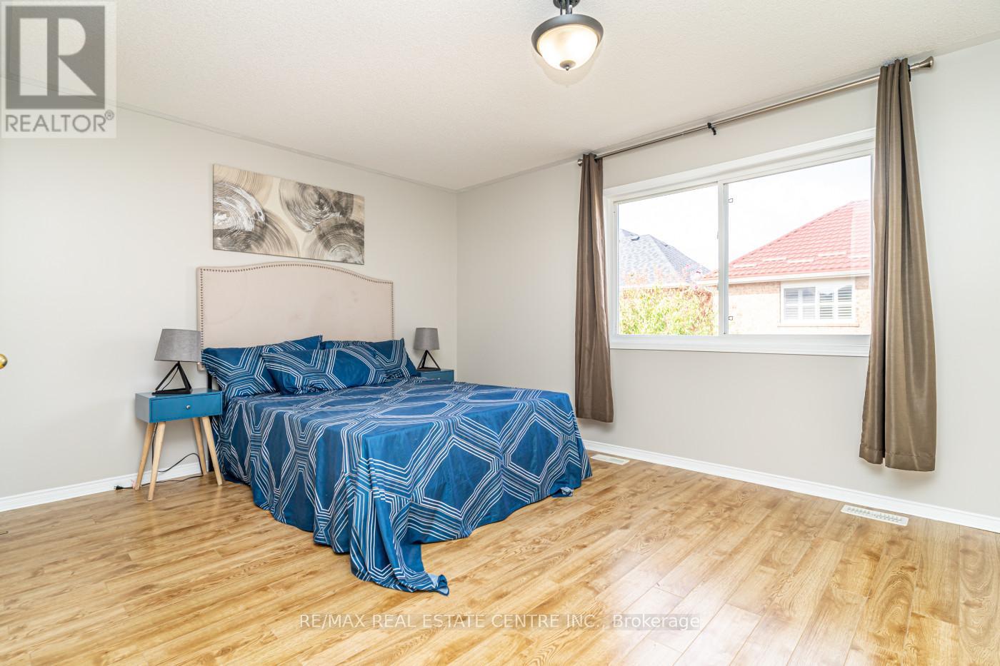 107 Crown Victoria Drive, Brampton, Ontario  L7A 3X9 - Photo 19 - W12566620