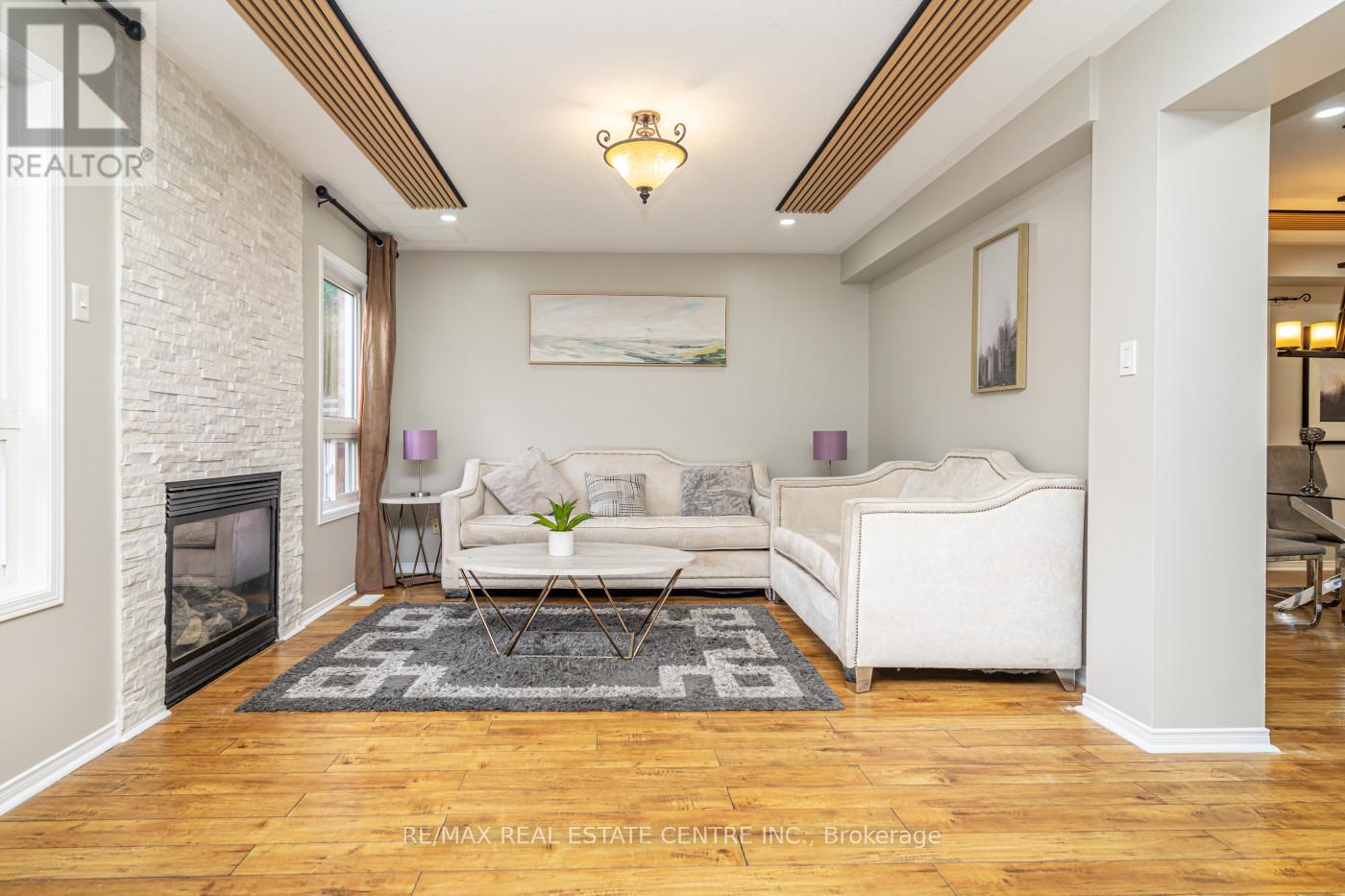 107 Crown Victoria Drive, Brampton, Ontario  L7A 3X9 - Photo 6 - W12566620