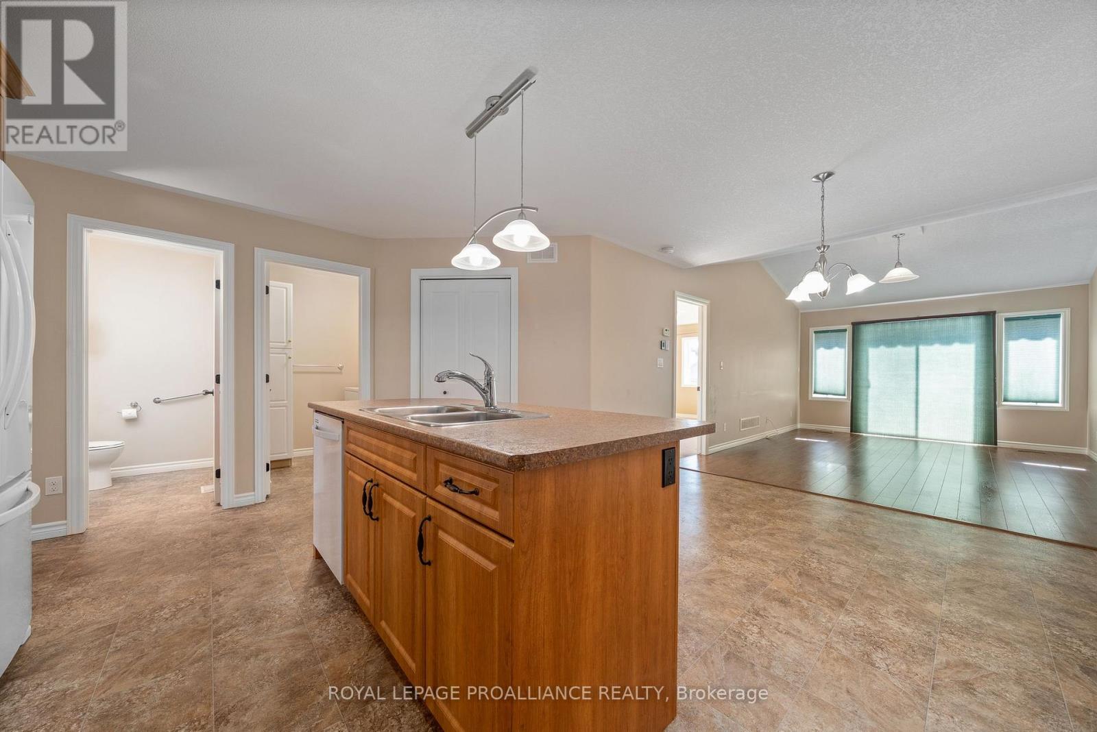 22 Chinook Street, Belleville, Ontario  K8P 0C4 - Photo 16 - X12566684