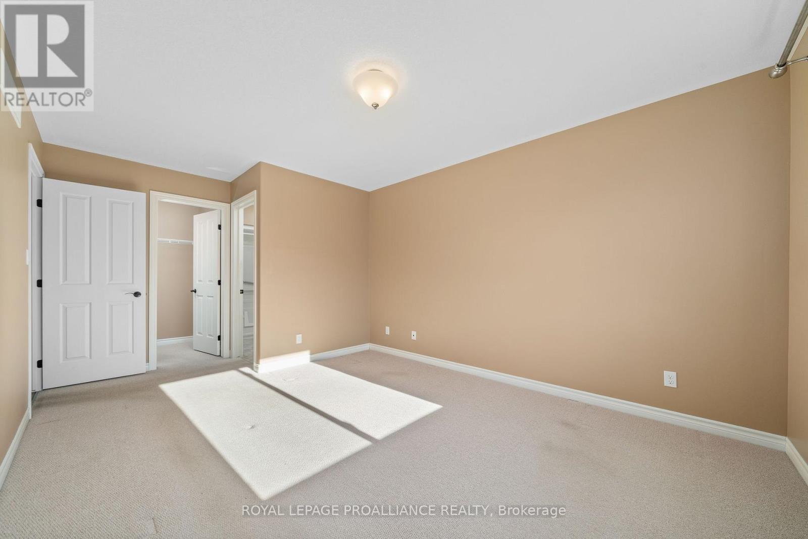 22 Chinook Street, Belleville, Ontario  K8P 0C4 - Photo 22 - X12566684