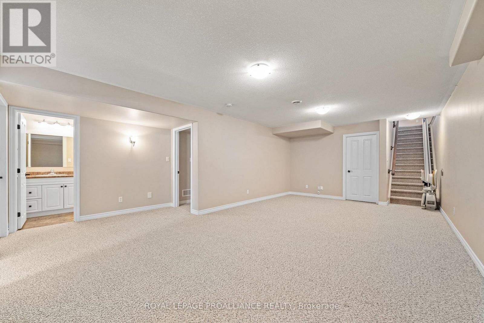 22 Chinook Street, Belleville, Ontario  K8P 0C4 - Photo 28 - X12566684