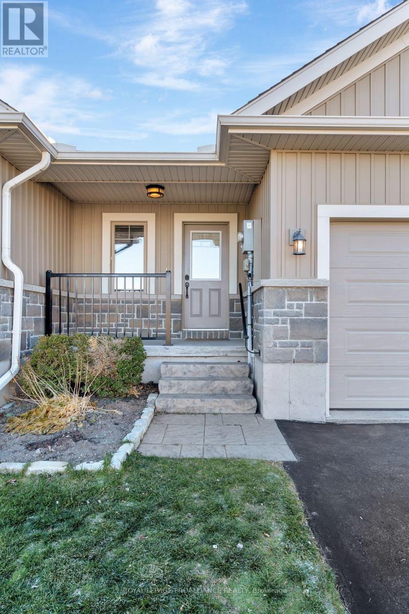 22 Chinook Street, Belleville, Ontario  K8P 0C4 - Photo 3 - X12566684