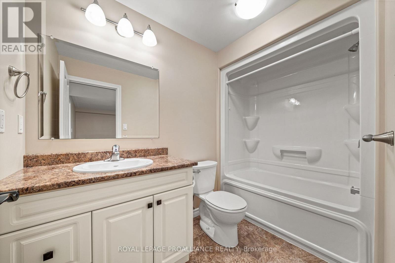 22 Chinook Street, Belleville, Ontario  K8P 0C4 - Photo 32 - X12566684