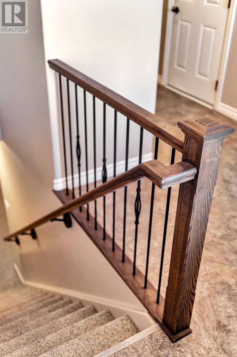 22 Chinook Street, Belleville, Ontario  K8P 0C4 - Photo 7 - X12566684