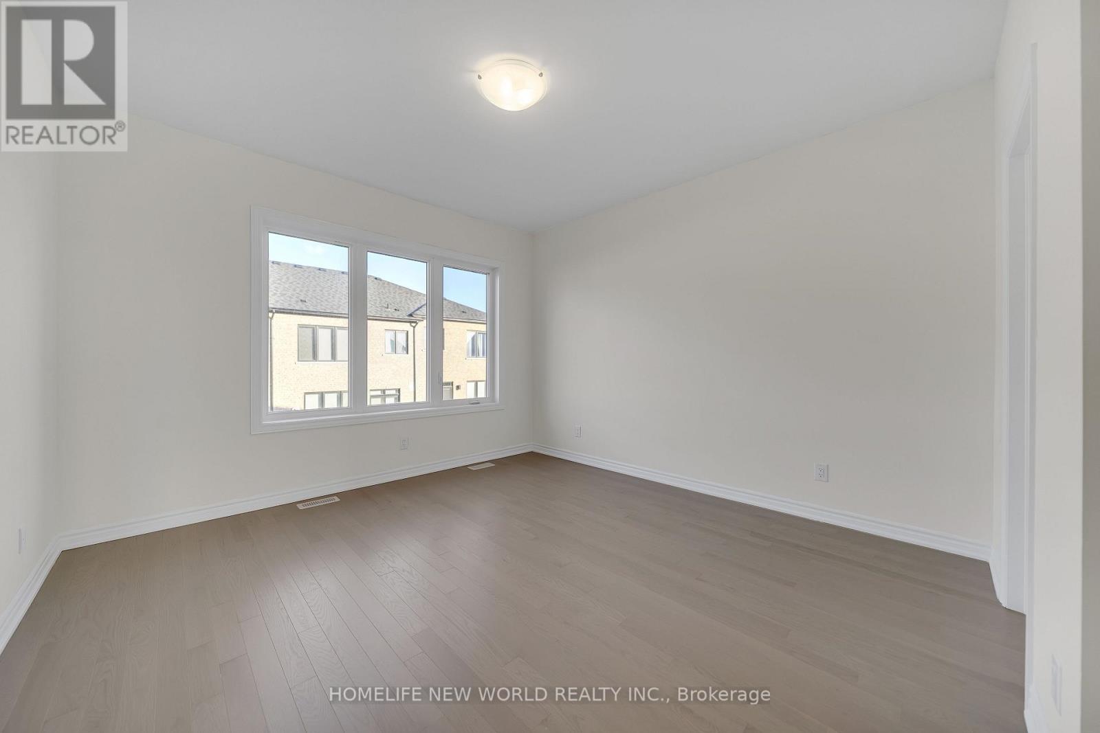 7 Harvey Bunker Crescent, Markham, Ontario  L6C 3M7 - Photo 12 - N12565198