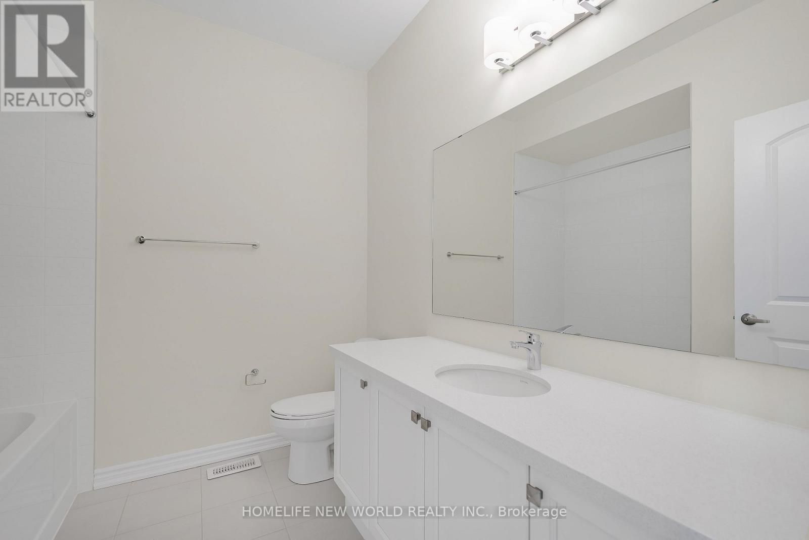 7 Harvey Bunker Crescent, Markham, Ontario  L6C 3M7 - Photo 19 - N12565198