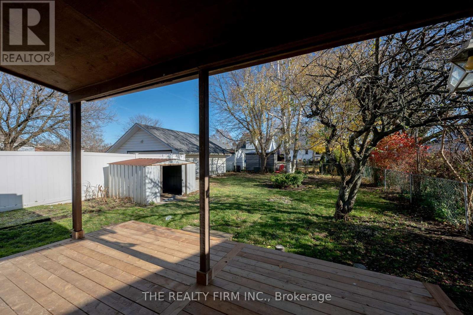 165 Sunset Drive, St. Thomas, Ontario  N5R 3C1 - Photo 28 - X12566680