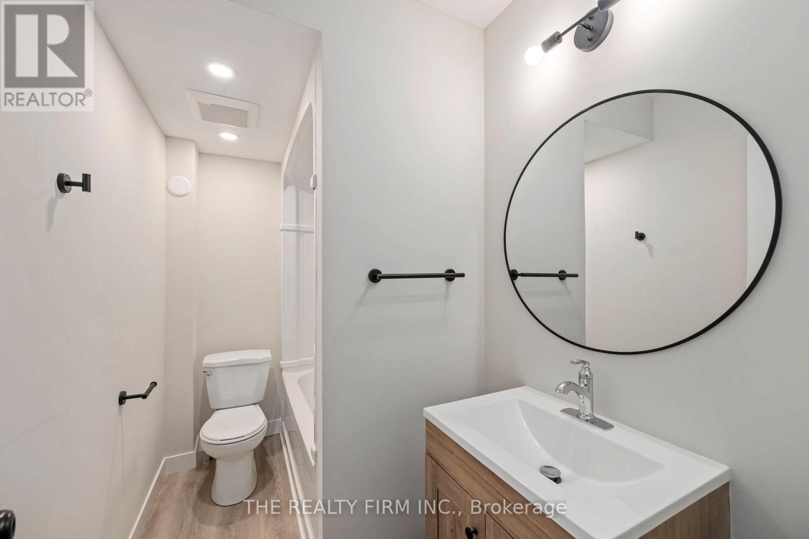 165 Sunset Drive, St. Thomas, Ontario  N5R 3C1 - Photo 8 - X12566680