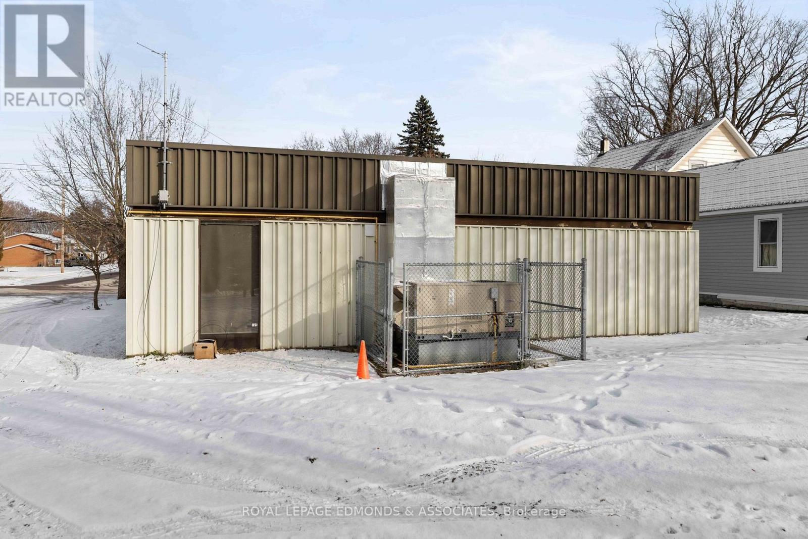 1765 Beachburg Road, Whitewater Region, Ontario K0J 1C0 - Photo 25 - X12566720