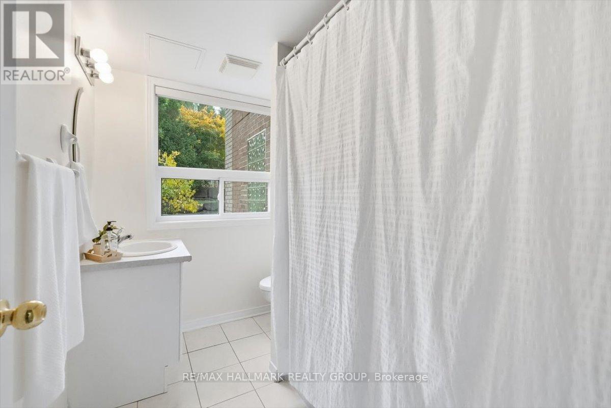 206 - 320 Centrum Boulevard, Ottawa, Ontario K1E 3X9 - Photo 16 - X12566694